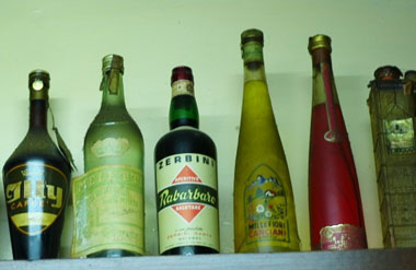 Assorted vintage digestifs